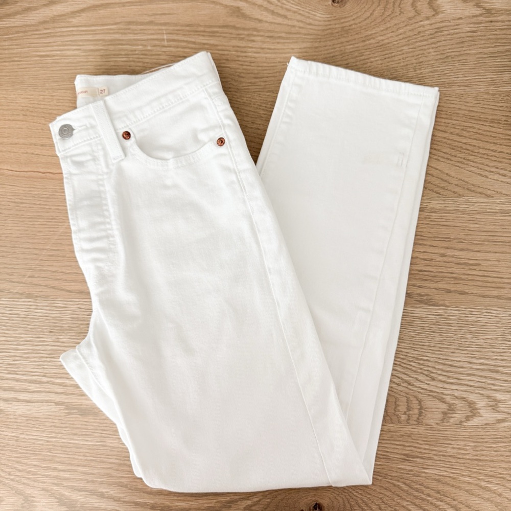 Levi's Women's Wedgie Straight Jeans, 27